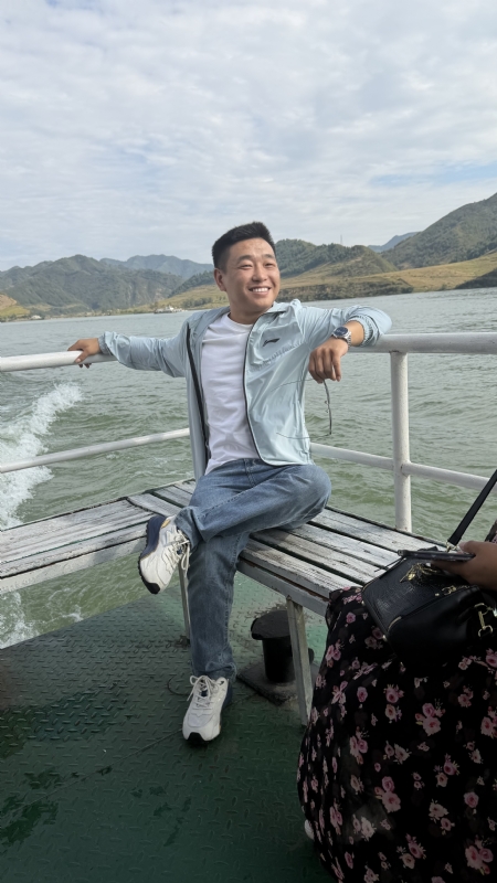 烟花易笑的第三张照片--兰州相亲服务中心