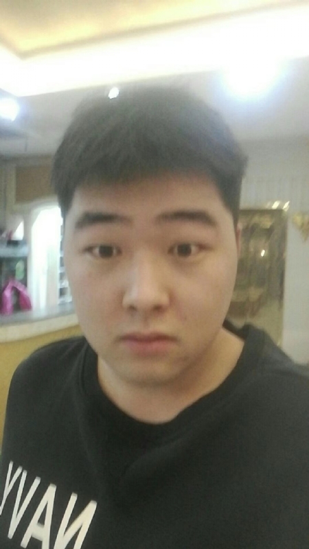 丹尼的第二张照片--兰州相亲服务中心