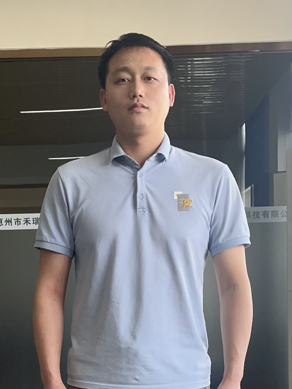 鹊桥的第一张照片--兰州相亲服务中心