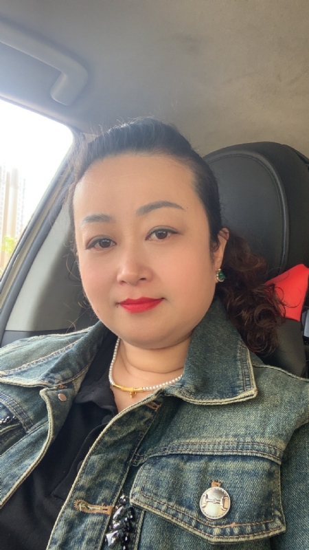 云中的蝶的第一张照片--兰州相亲服务中心