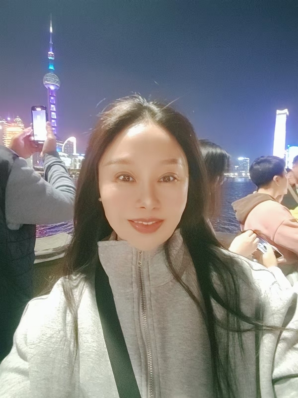 宁倩的第二张照片--兰州相亲服务中心